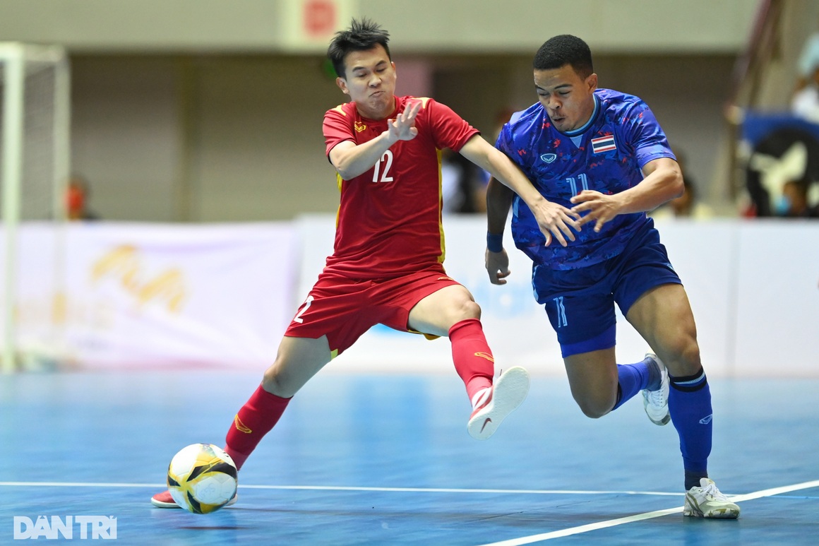 Thắng futsal Việt Nam, cầu thủ Thái Lan nhảy múa, ăn mừng đầy phấn khích - 12 Thắng futsal Việt Nam, cầu thủ Thái Lan nhảy múa, ăn mừng đầy phấn khích - 12