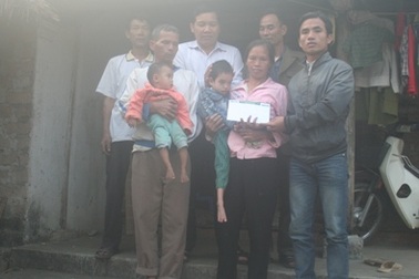 Niềm vui ngày cuối năm đến với bé gái 9 tuổi nặng 7kg