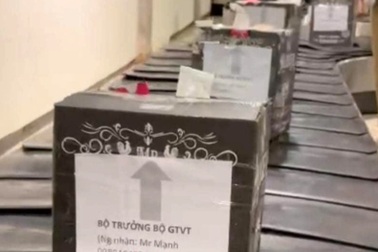 Nhân viên mượn danh Bộ trưởng Giao thông gửi nhiều kiện hàng vào TP HCM