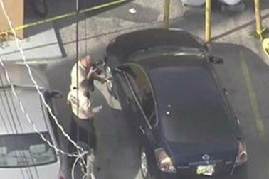 Bỏ con trong xe ô tô để đi làm đẹp, bà mẹ phải trả giá quá đắt