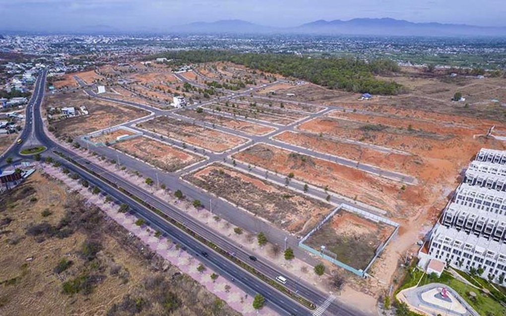 Khu đất khiến cựu Chủ tịch Bình Thuận hầu tòa từng là nghĩa địa - 2 Khu đất khiến cựu Chủ tịch Bình Thuận hầu tòa từng là nghĩa địa - 2