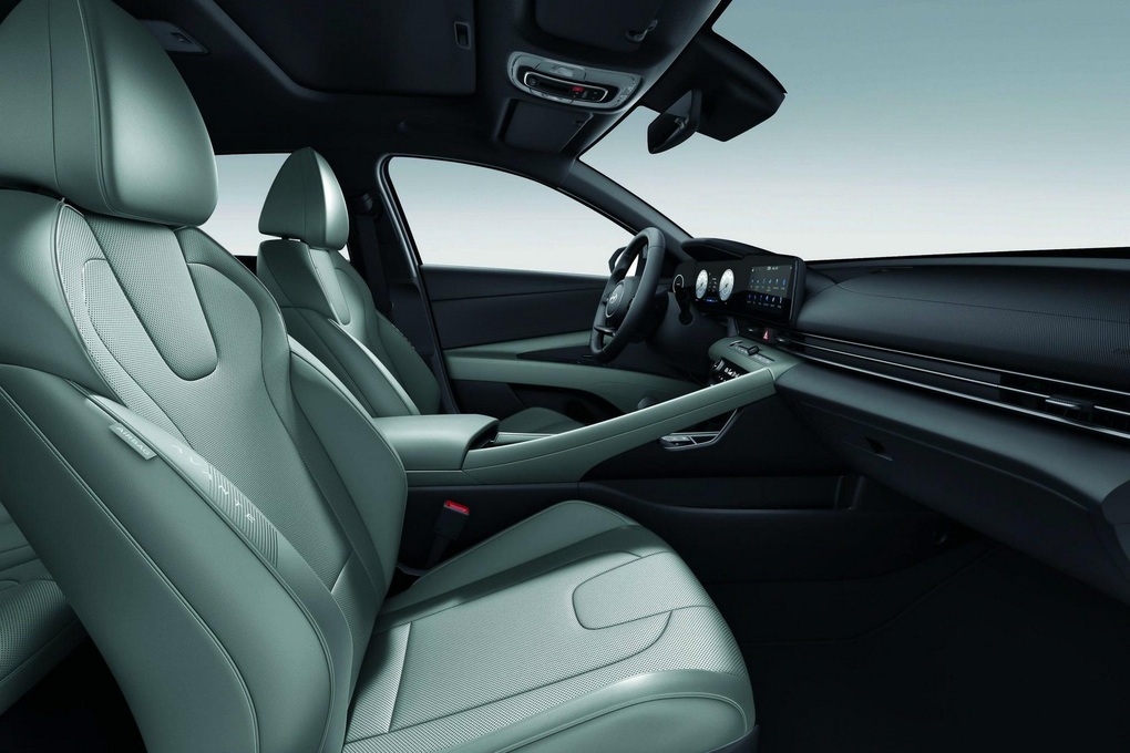 Hyundai Elantra 2024 có nhiều trang bị sẽ ghi điểm với khách Việt - 15 Hyundai Elantra 2024 có nhiều trang bị sẽ ghi điểm với khách Việt - 15