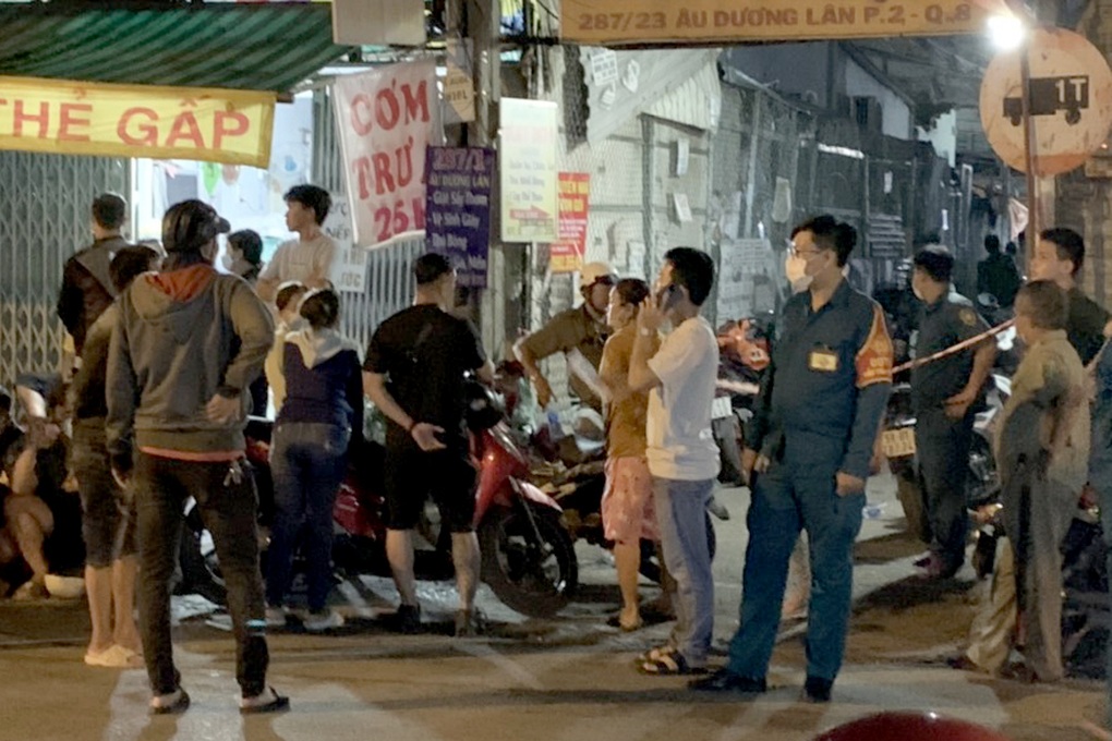 Bắt kẻ đâm chết người trong nhà trọ ở TPHCM - 1