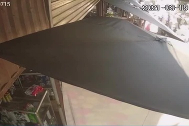 Hàng trăm người đi đưa tang ở Hà Nội