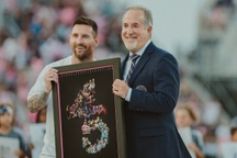 Lionel Messi được tôn vinh kỷ lục vĩ đại