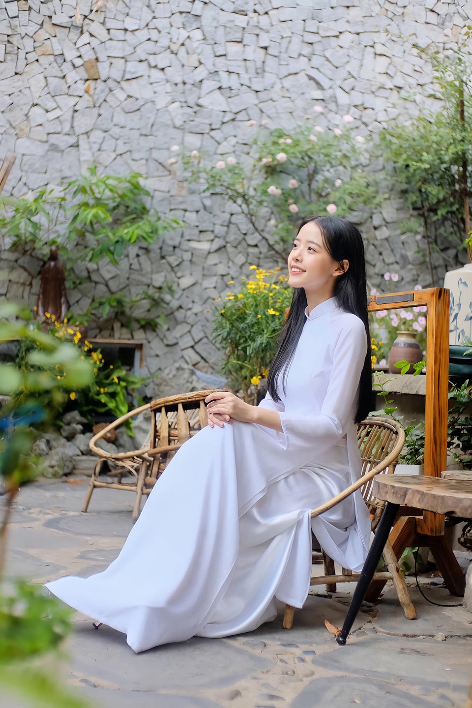 Nữ sinh Đà Nẵng khoe sắc xuân thì trong tà áo dài duyên dáng - 5 Nữ sinh Đà Nẵng khoe sắc xuân thì trong tà áo dài duyên dáng - 5