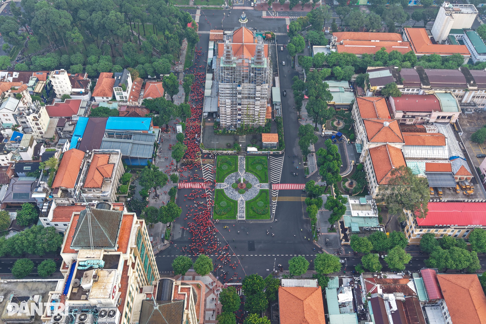 6.000 người đi bộ hưởng ứng chương trình Cùng Việt Nam tiến bước - 8 6.000 người đi bộ hưởng ứng chương trình Cùng Việt Nam tiến bước - 8