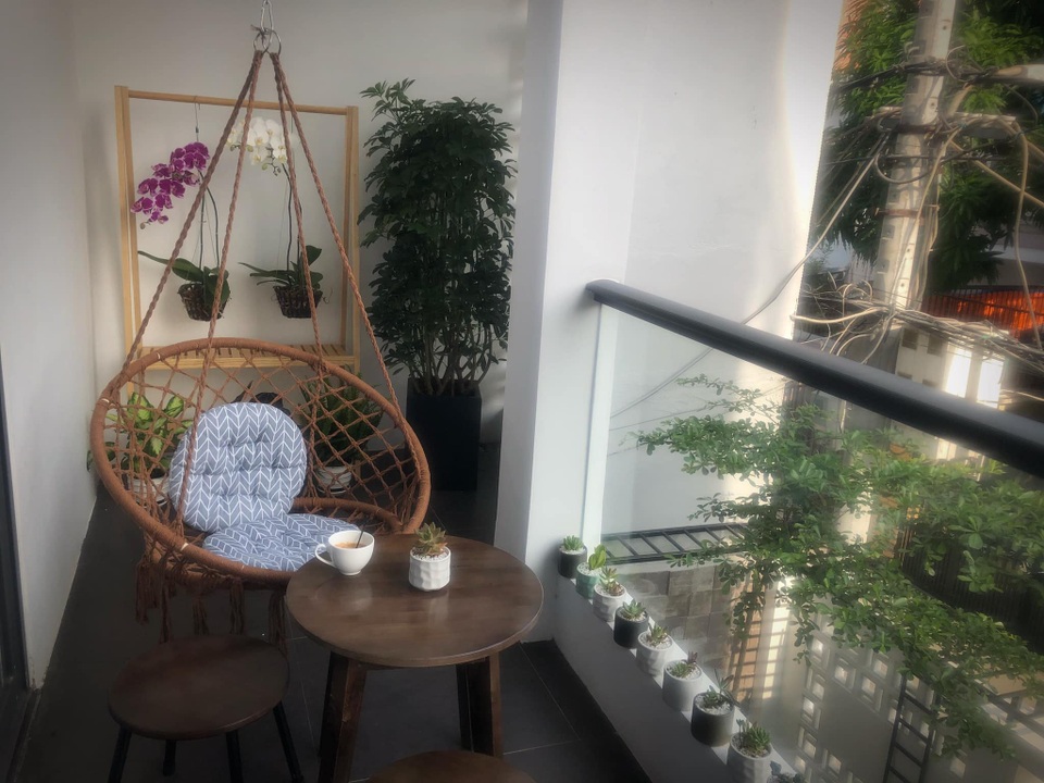 Vợ chồng trẻ ở Đà Nẵng xây nhà 3 tỷ đồng “ngập cây xanh và ánh nắng” - 7 Vợ chồng trẻ ở Đà Nẵng xây nhà 3 tỷ đồng “ngập cây xanh và ánh nắng” - 7