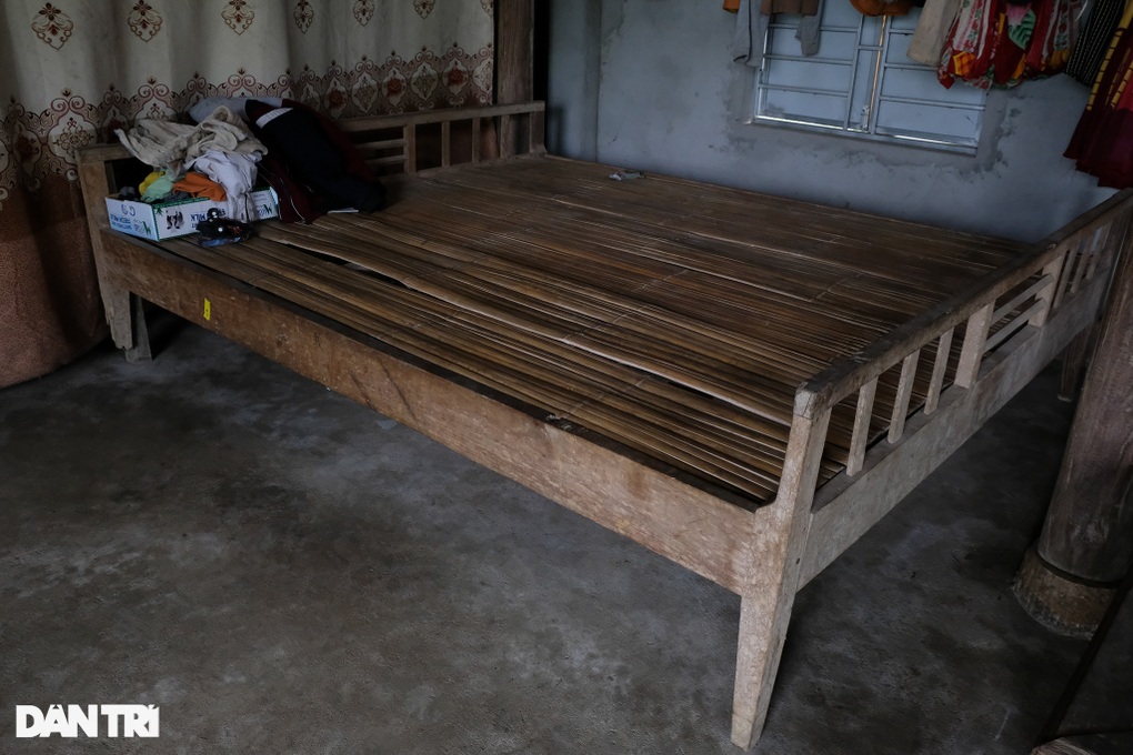 Cậu bé biến dạng khuôn mặt vì ngã vào nước nóng, gần 4 tuổi chưa biết nói - 5 Cậu bé biến dạng khuôn mặt vì ngã vào nước nóng, gần 4 tuổi chưa biết nói - 5
