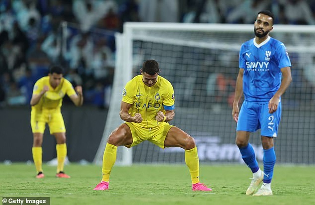 C.Ronaldo hóa siêu nhân, Al Nassr vượt khó giành chức vô địch - 2 C.Ronaldo hóa siêu nhân, Al Nassr vượt khó giành chức vô địch - 2