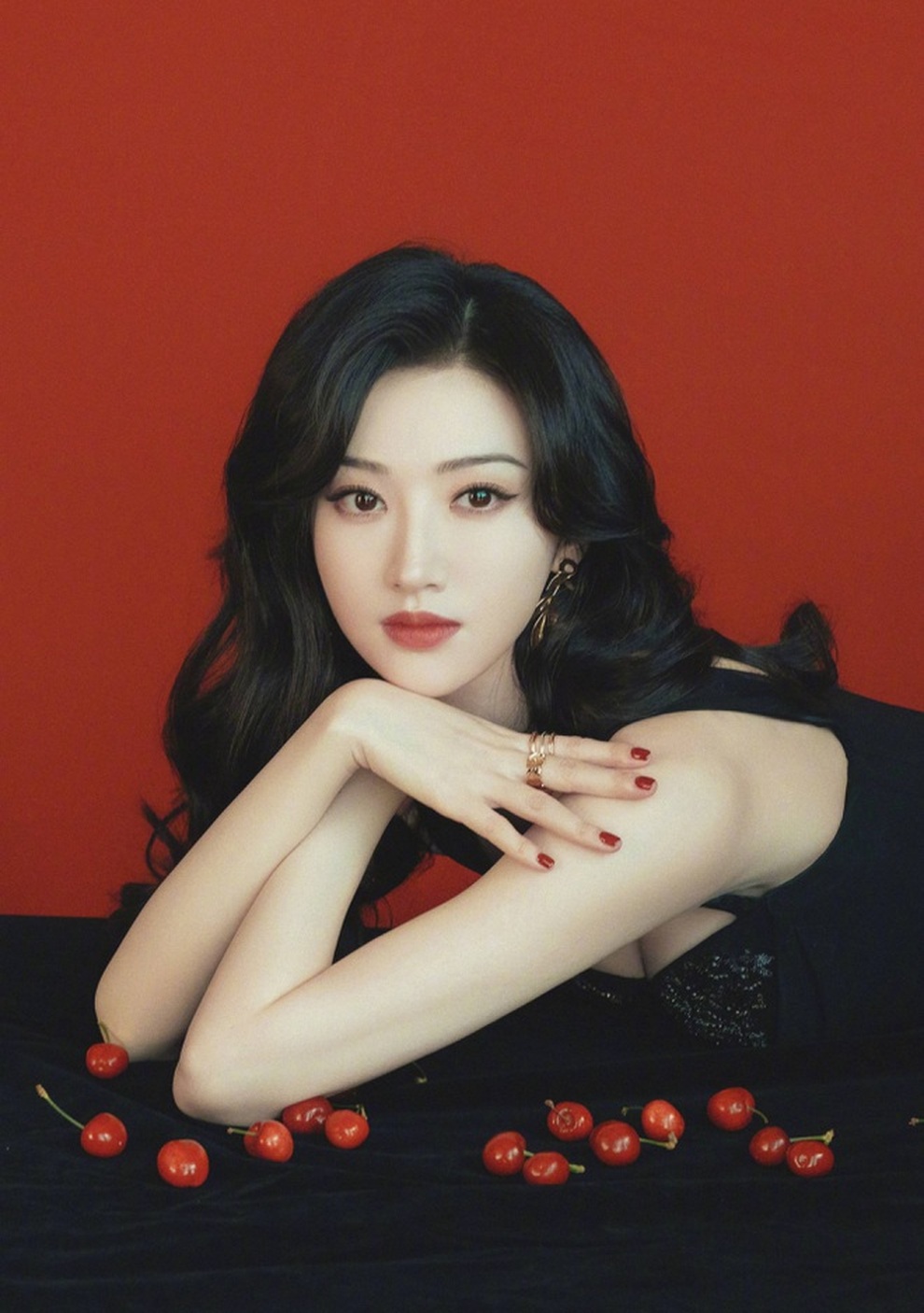 Đệ nhất mỹ nhân Bắc Kinh Cảnh Điềm thu hút mọi ánh nhìn - 1