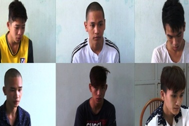 Thiếu tiền chơi game, nhóm thanh niên rủ nhau cầm dao, kiếm đi cướp