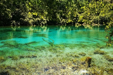 Thiên đường hạ giới dưới camera kép đồng chế tác với Leica