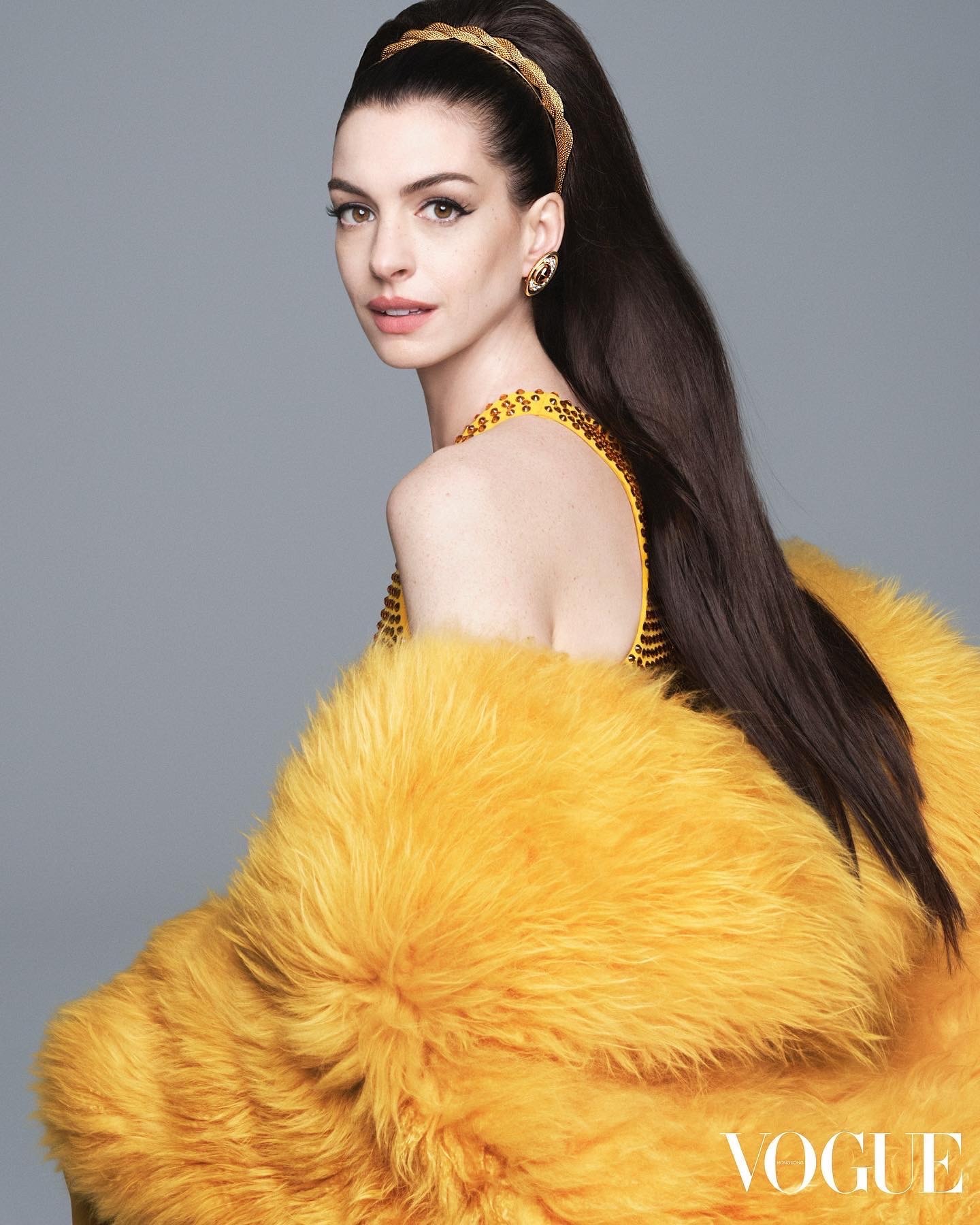 Yêu nữ thích hàng hiệu Anne Hathaway gây ngỡ ngàng vì 20 năm không già đi - 11 Yêu nữ thích hàng hiệu Anne Hathaway gây ngỡ ngàng vì 20 năm không già đi - 11