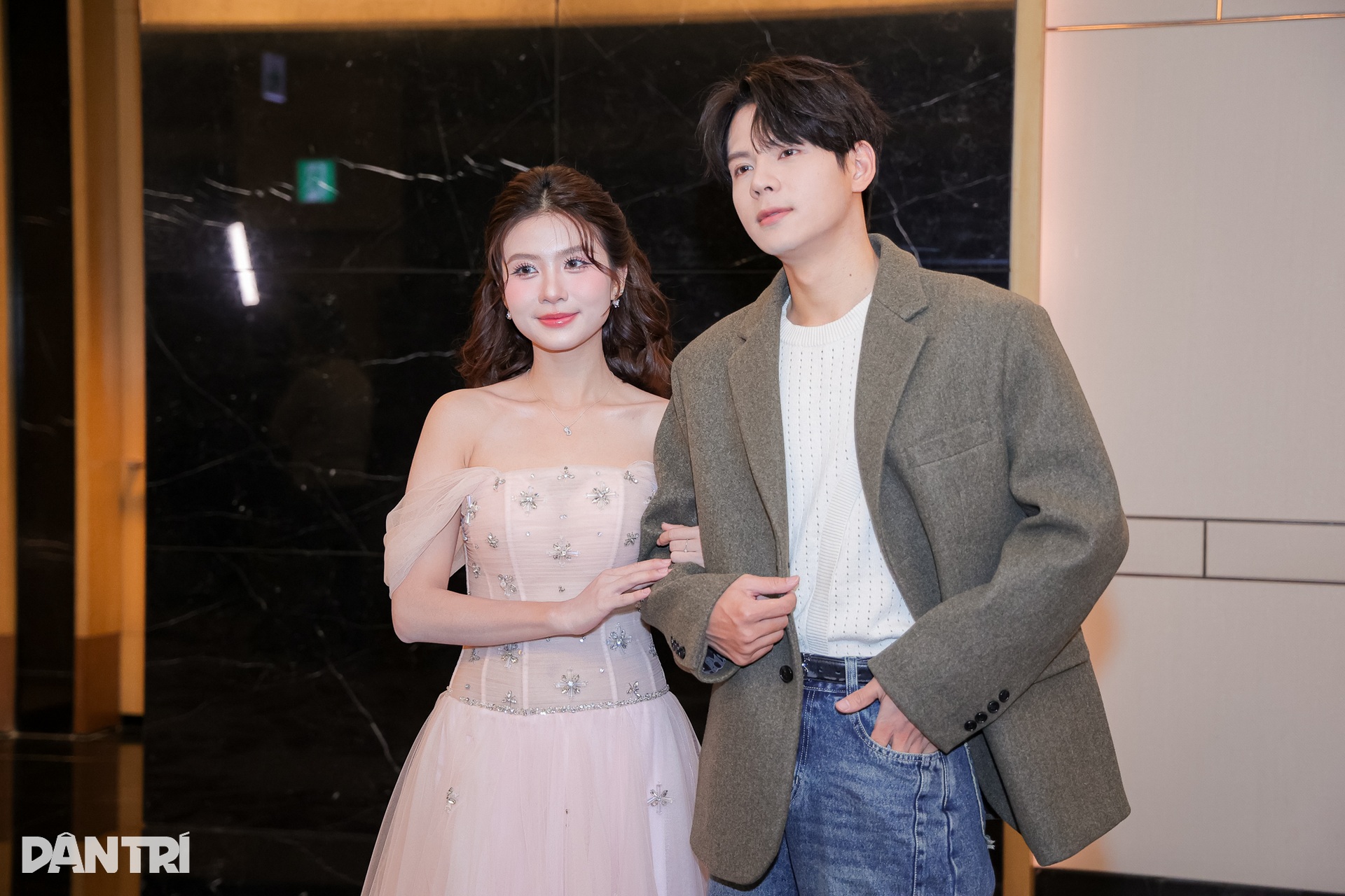 Kiều Anh đọ nhan sắc trẻ đẹp với nữ diễn viên kém 20 tuổi phim giờ vàng VTV - 9 Kiều Anh đọ nhan sắc trẻ đẹp với nữ diễn viên kém 20 tuổi phim giờ vàng VTV - 9