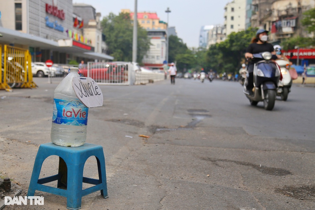 Cây xăng vỉa hè như cỏ dại, vừa cắt lại mọc um tùm - 3 Cây xăng vỉa hè như cỏ dại, vừa cắt lại mọc um tùm - 3