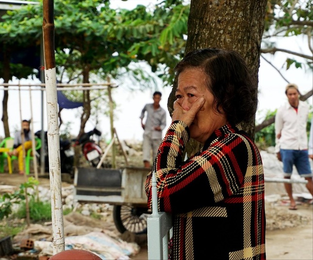 Làng góa phụ, xóm không chồng ở miền Đất Mũi - 2 Làng góa phụ, xóm không chồng ở miền Đất Mũi - 2