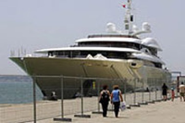 Ông chủ CLB Chelsea nổi giận 