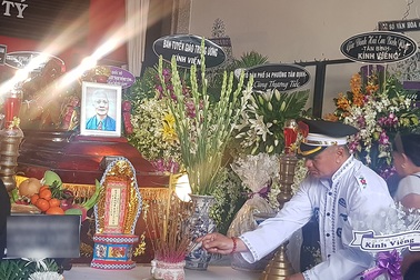 Tiễn biệt nhạc sĩ Nguyễn Văn Tý về nơi an nghỉ cuối cùng