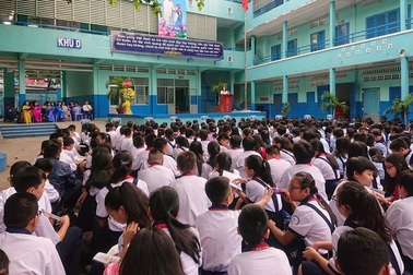 TPHCM: Học sinh đột quỵ tử vong trong lớp