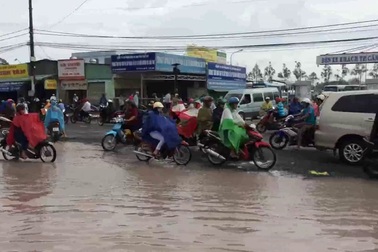 TP Cần Thơ ngập sâu sáng đầu tuần
