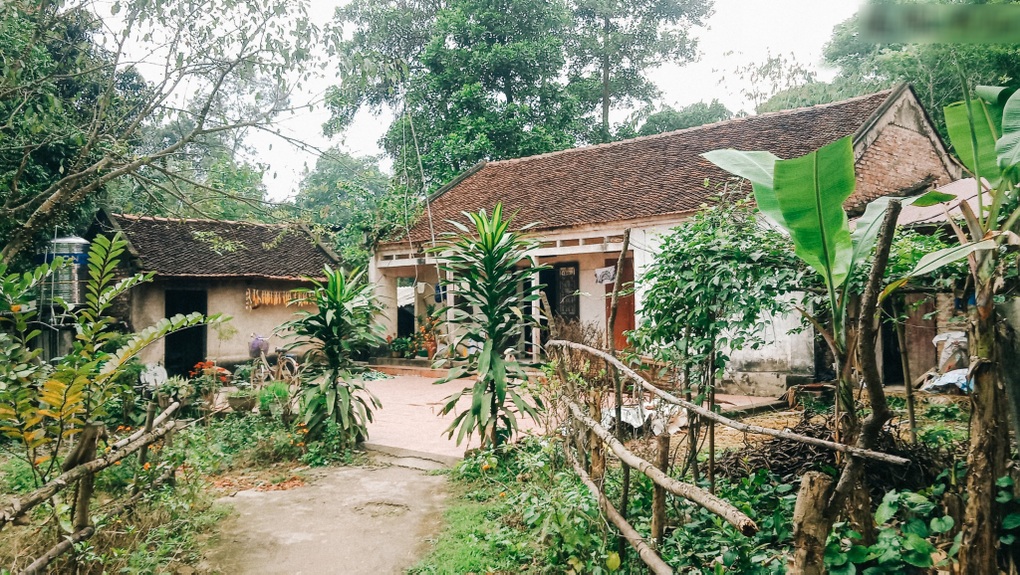 Chàng trai 26 tuổi tích cóp 8 năm, xây nhà bạc tỷ tặng mẹ ở Thái Nguyên - 5 Chàng trai 26 tuổi tích cóp 8 năm, xây nhà bạc tỷ tặng mẹ ở Thái Nguyên - 5