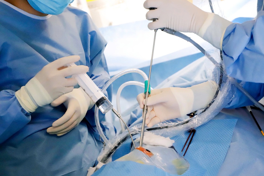 Căn bệnh hiểm khiến người đàn ông ở TPHCM bỗng mất thị lực, đối diện mù lòa - 2 Căn bệnh hiểm khiến người đàn ông ở TPHCM bỗng mất thị lực, đối diện mù lòa - 2