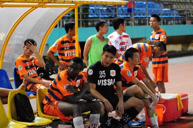 CLB Ninh Bình “tan đàn xẻ nghé” sau quyết định giải thể