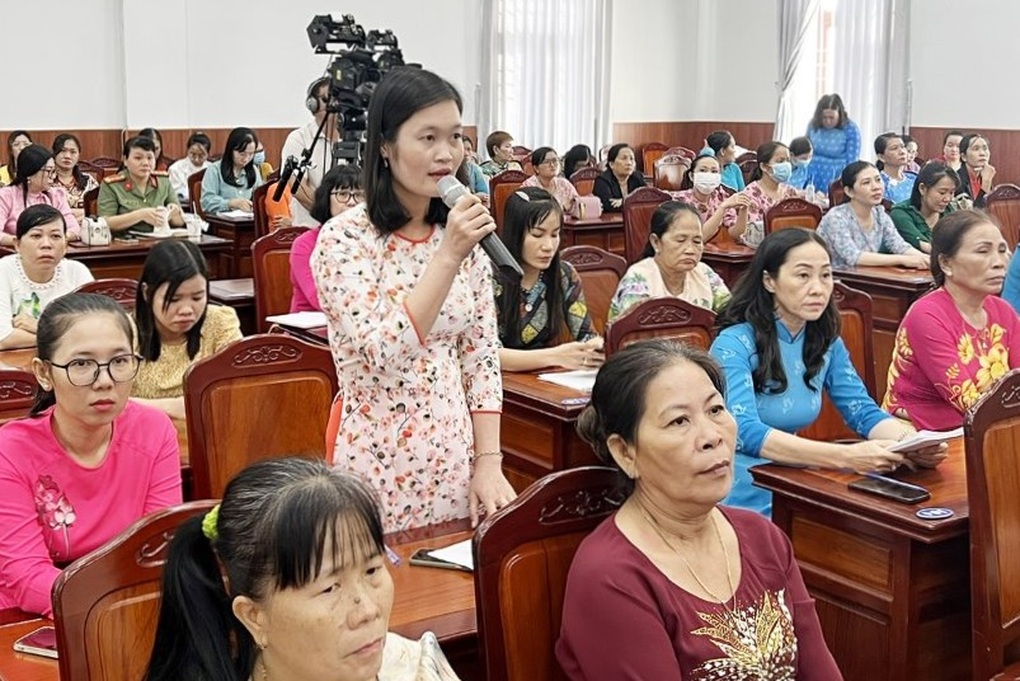 Nhiều nữ giới làm lãnh đạo chủ chốt, chủ doanh nghiệp rất năng động - 1 Nhiều nữ giới làm lãnh đạo chủ chốt, chủ doanh nghiệp rất năng động - 1