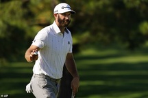 Dustin Johnson dẫn đầu bảng Masters 2020 trước vòng chung kết