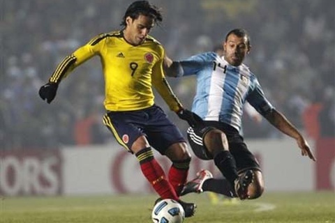 Colombia - Peru: “Pháo” Falcao đọ “pháo” Guerrero