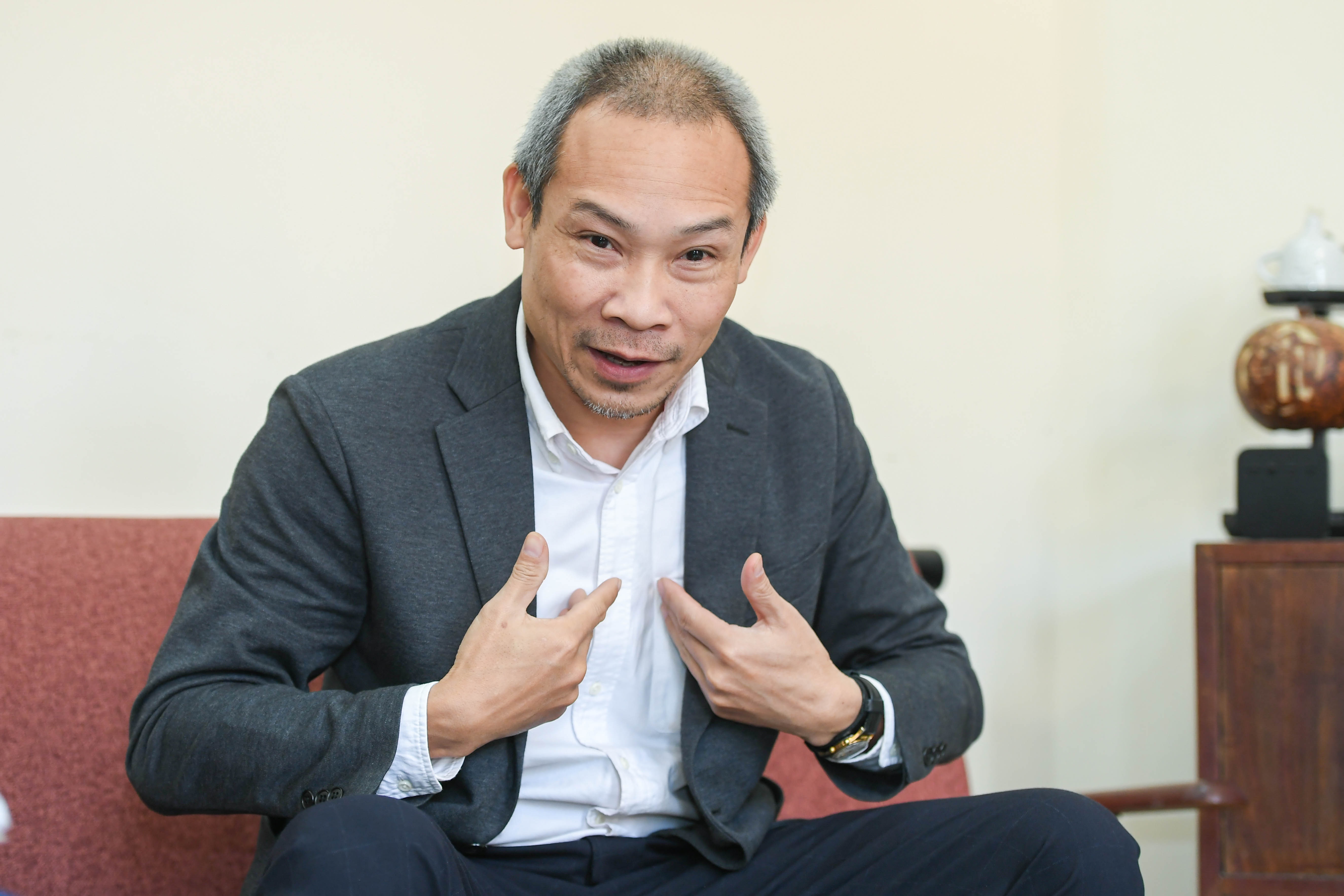 Ông Phan Đức Hiếu: Cơ hội kinh doanh không phải do giấy phép mà ra - 2 Ông Phan Đức Hiếu: Cơ hội kinh doanh không phải do giấy phép mà ra - 2