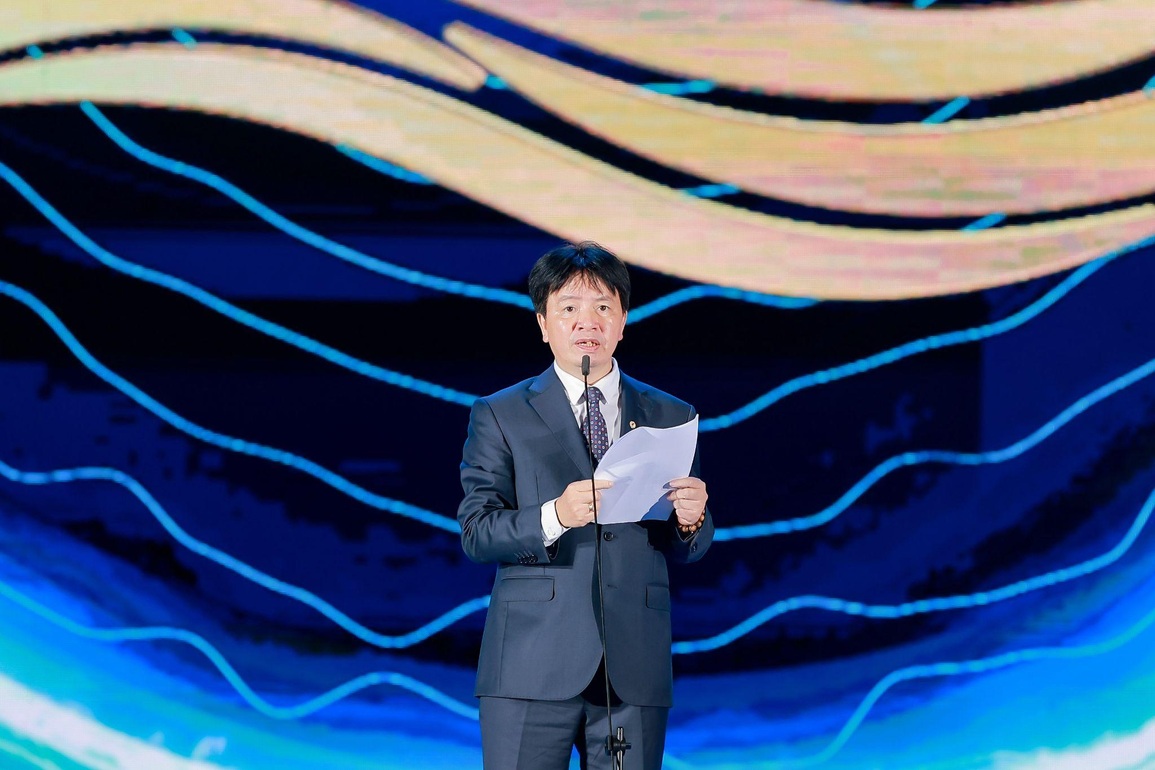 Pháo hoa rực rỡ khai trương tổ hợp biển tạo sóng ở Vinhomes Ocean Park 2 - 5 Pháo hoa rực rỡ khai trương tổ hợp biển tạo sóng ở Vinhomes Ocean Park 2 - 5