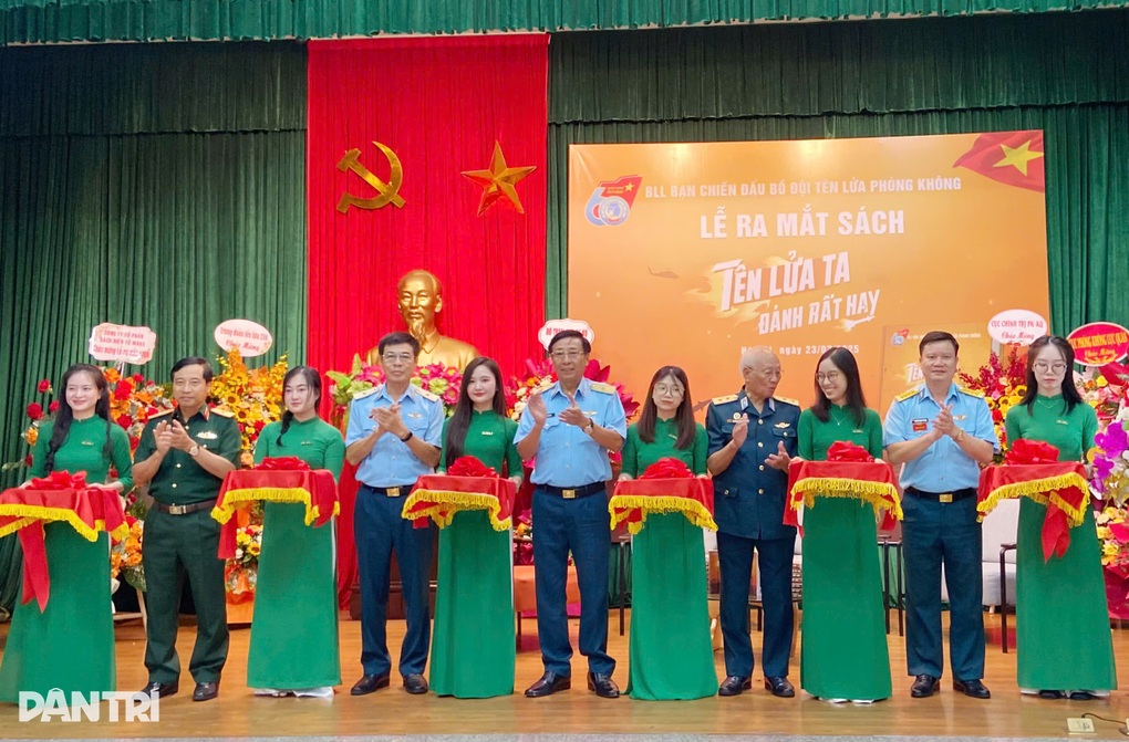 “Tên lửa ta đánh rất hay”: Bản hùng ca từ trận địa, tri ân người chiến sĩ - 3 “Tên lửa ta đánh rất hay”: Bản hùng ca từ trận địa, tri ân người chiến sĩ - 3