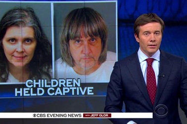 Mỹ bắt cặp vợ chồng tình nghi giam cầm và ngược đãi 13 người con