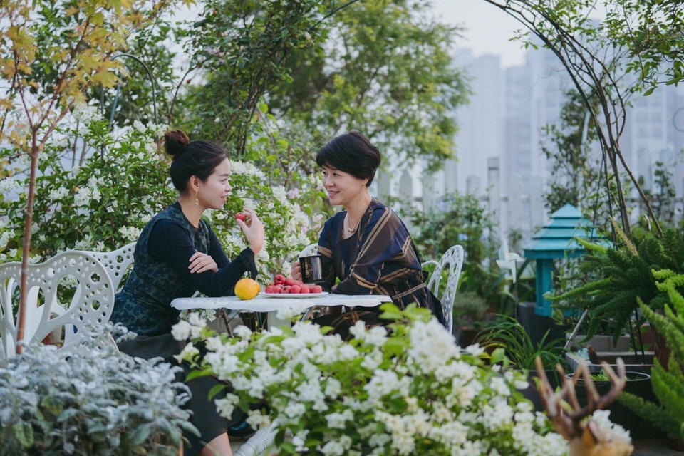 Người phụ nữ biến sân thượng bỏ không thành khu vườn vạn người mê - 9 Người phụ nữ biến sân thượng bỏ không thành khu vườn vạn người mê - 9