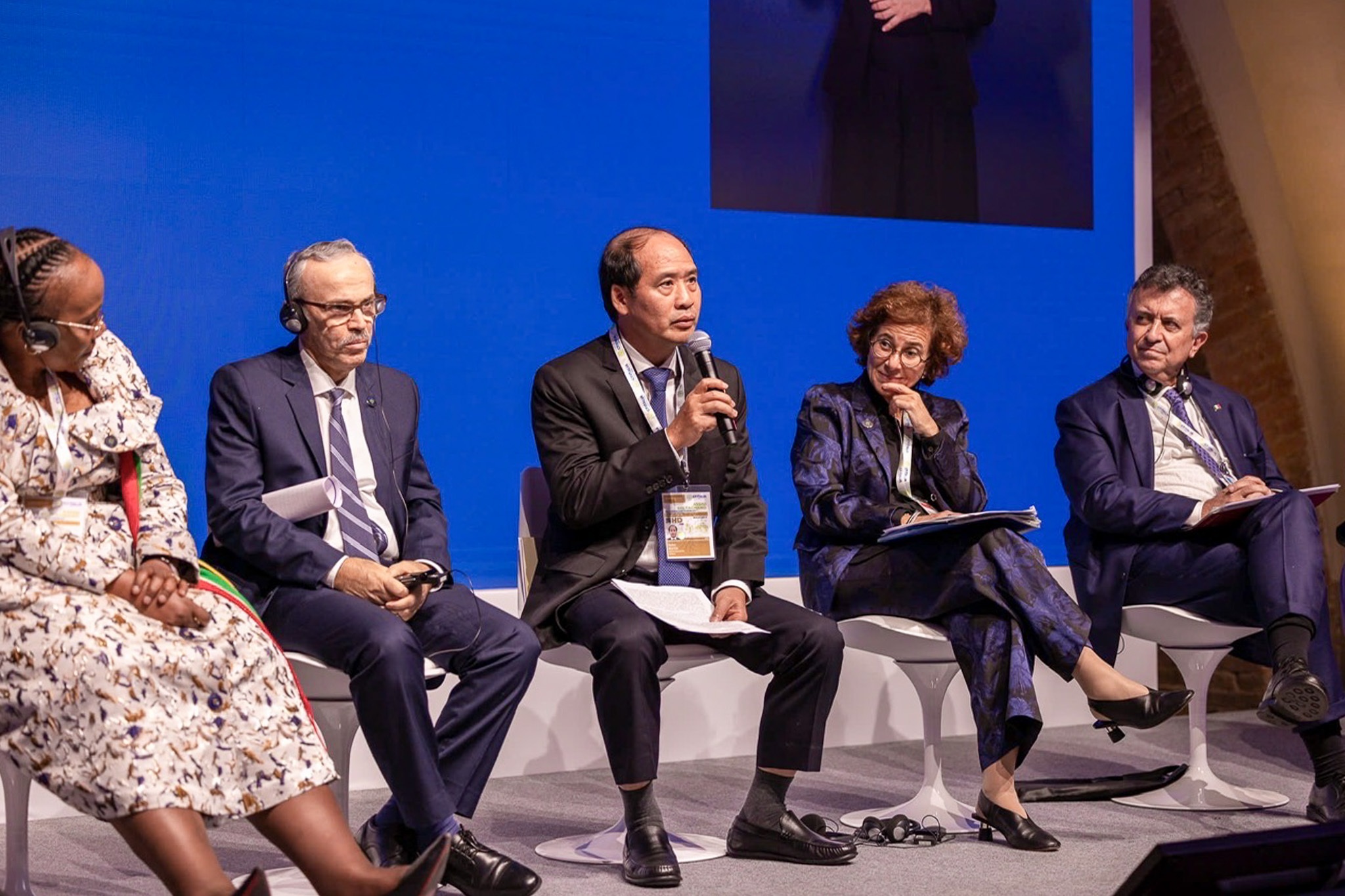 វៀតណាមមានគោលបំណងដាក់បញ្ចូលគ្រប់ជ្រុងជ្រោយសម្រាប់ជនពិការ - ១ Việt Nam đặt mục tiêu hòa nhập toàn diện cho người khuyết tật - 1