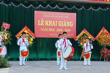 Không khí khai giảng năm học mới tại Nghệ An
