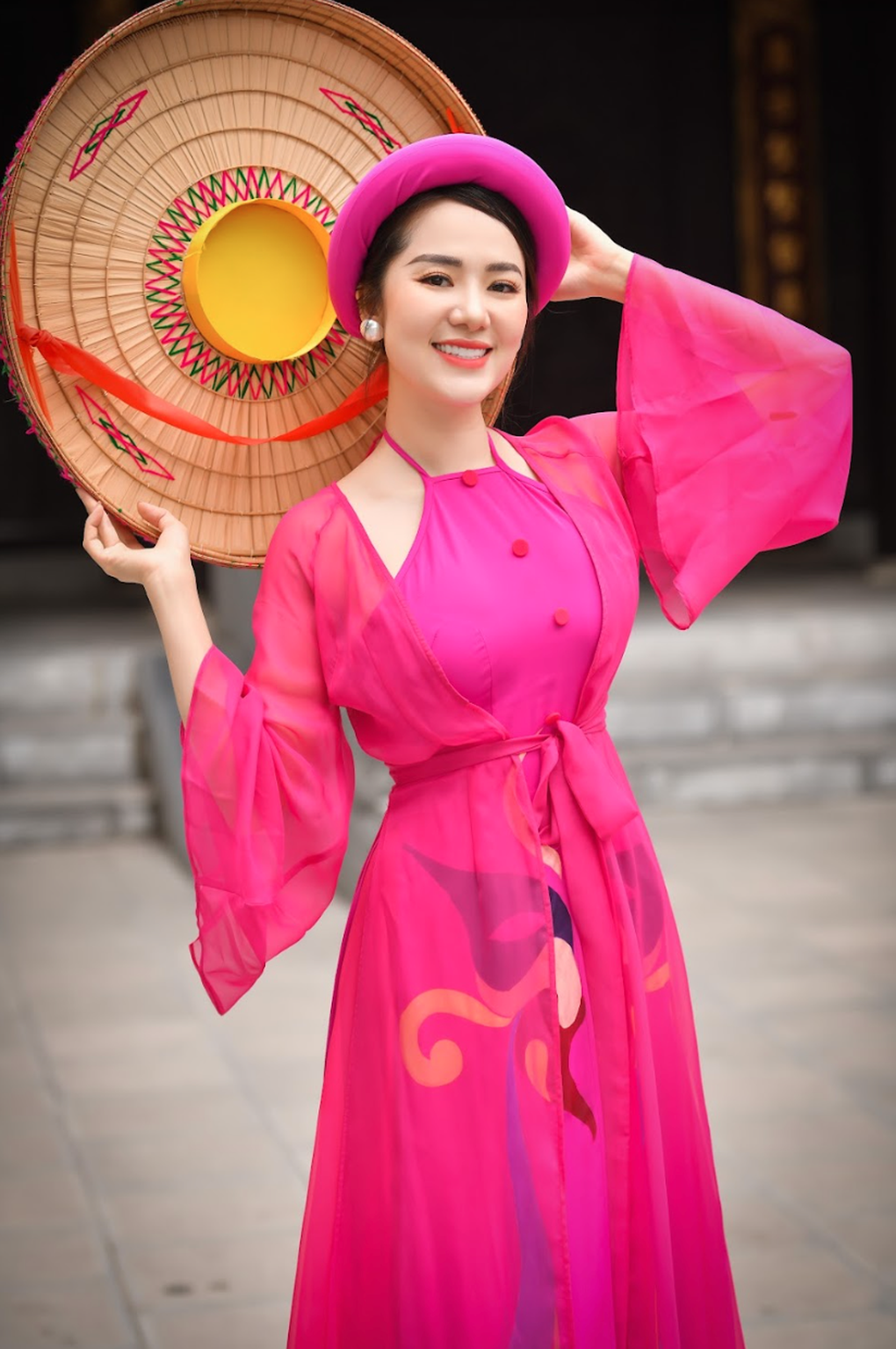 Á quân Sao Mai Phạm Thùy Dung ra mắt Duyên hẹn hội Lim - 3 Á quân Sao Mai Phạm Thùy Dung ra mắt Duyên hẹn hội Lim - 3