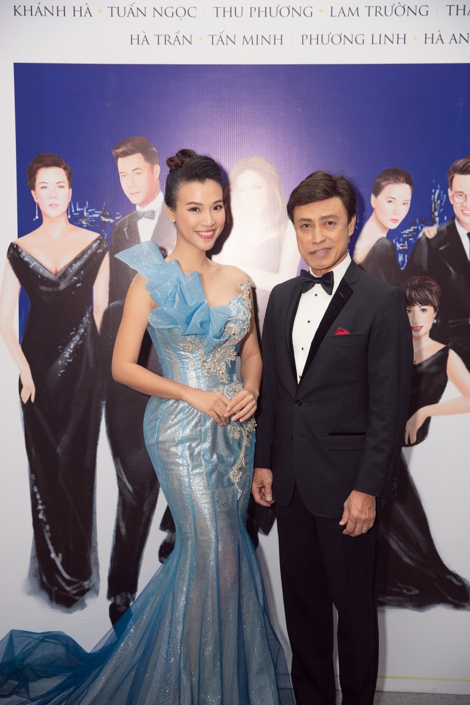 Á hậu Hoàng Oanh muốn độc lập kinh tế với chồng Tây sau kết hôn - 17 Á hậu Hoàng Oanh muốn độc lập kinh tế với chồng Tây sau kết hôn - 17