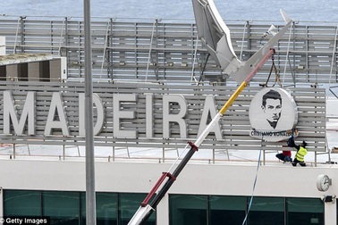 C.Ronaldo có vinh dự được đặt tên cho sân bay