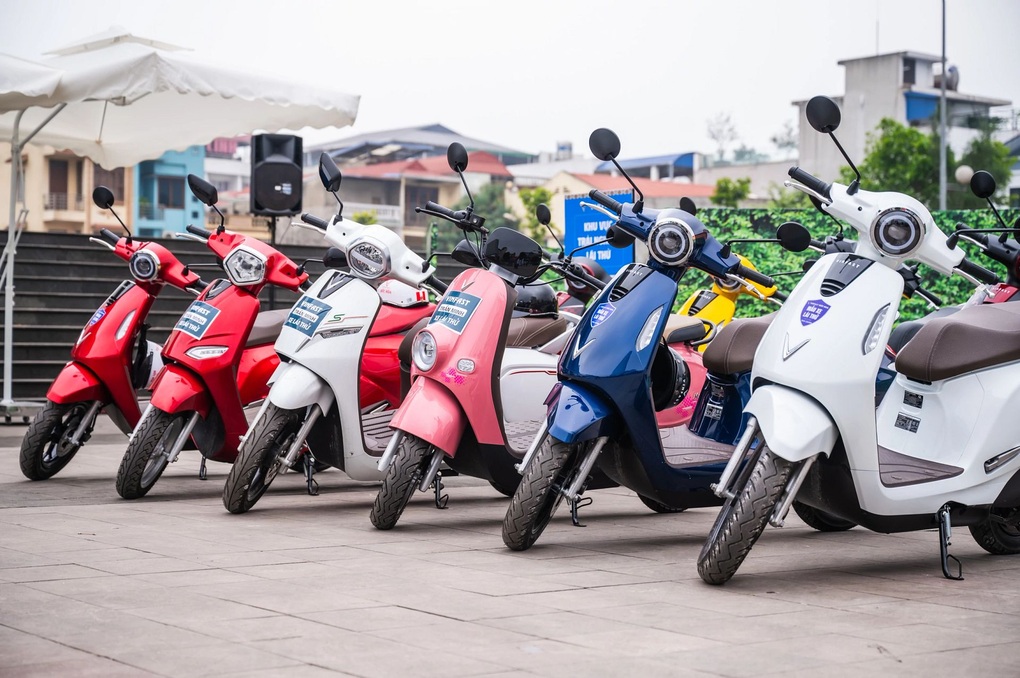 Xe máy VinFast thu hút người trẻ và dân văn phòng - 2