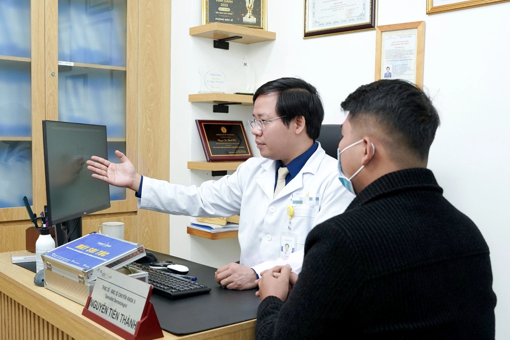 Tết tâm sự cùng người lạ, trai trẻ mọc sùi mào gà ở vùng kín - 1 Tết tâm sự cùng người lạ, trai trẻ mọc sùi mào gà ở vùng kín - 1