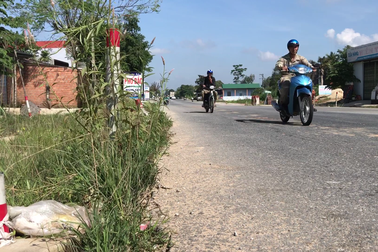 Quốc lộ 1A, 3 năm thi công, 6 lần gia hạn vẫn nham nhở chắp vá