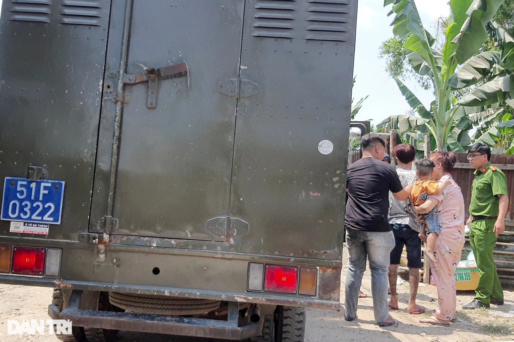 Công an TPHCM thông tin vụ bé trai nghi bị ép hút ma túy - 2 Công an TPHCM thông tin vụ bé trai nghi bị ép hút ma túy - 2