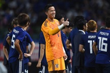 Sint-Truidense chiêu mộ thủ môn tuyển Nhật Bản, chờ Công Phượng