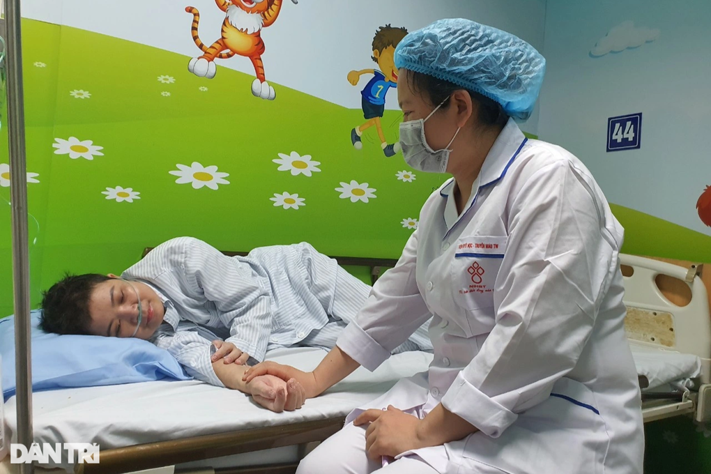 Góa phụ mắc ung thư máu được bạn đọc giúp đỡ hơn 200 triệu đồng - 2 Góa phụ mắc ung thư máu được bạn đọc giúp đỡ hơn 200 triệu đồng - 2