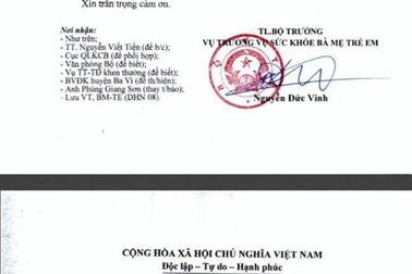 Người mẹ bị trao nhầm con vẫn chưa sẵn lòng “buông bỏ” đứa con 6 năm nuôi nấng