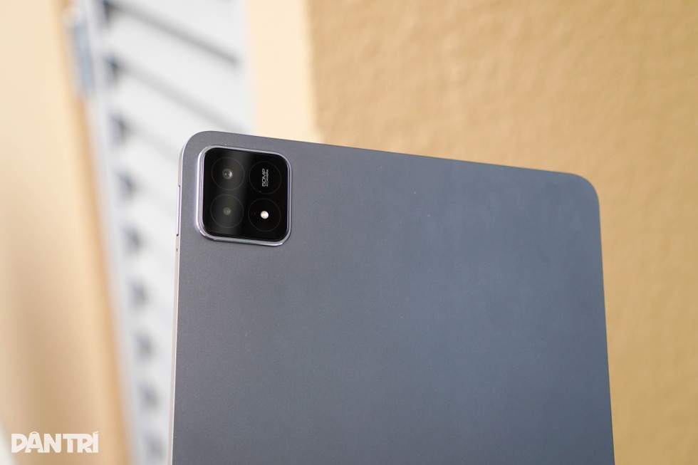 Đánh giá Xiaomi Pad 6S Pro: Có giao diện máy tính, cạnh tranh iPad Air 6 - 9 Đánh giá Xiaomi Pad 6S Pro: Có giao diện máy tính, cạnh tranh iPad Air 6 - 9