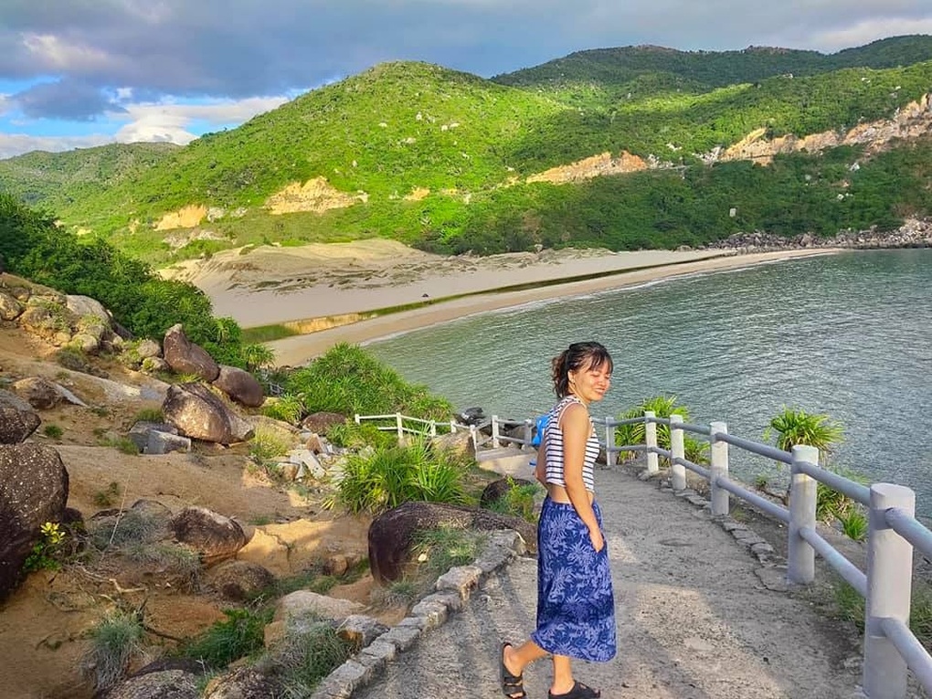 Nữ phượt thủ hoảng sợ khi bị người lạ rủ đi nhà nghỉ - 4 Nữ phượt thủ hoảng sợ khi bị người lạ rủ đi nhà nghỉ - 4